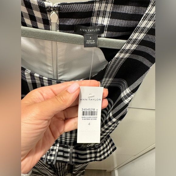 Ann Taylor plaid dress - Picture 3 of 5